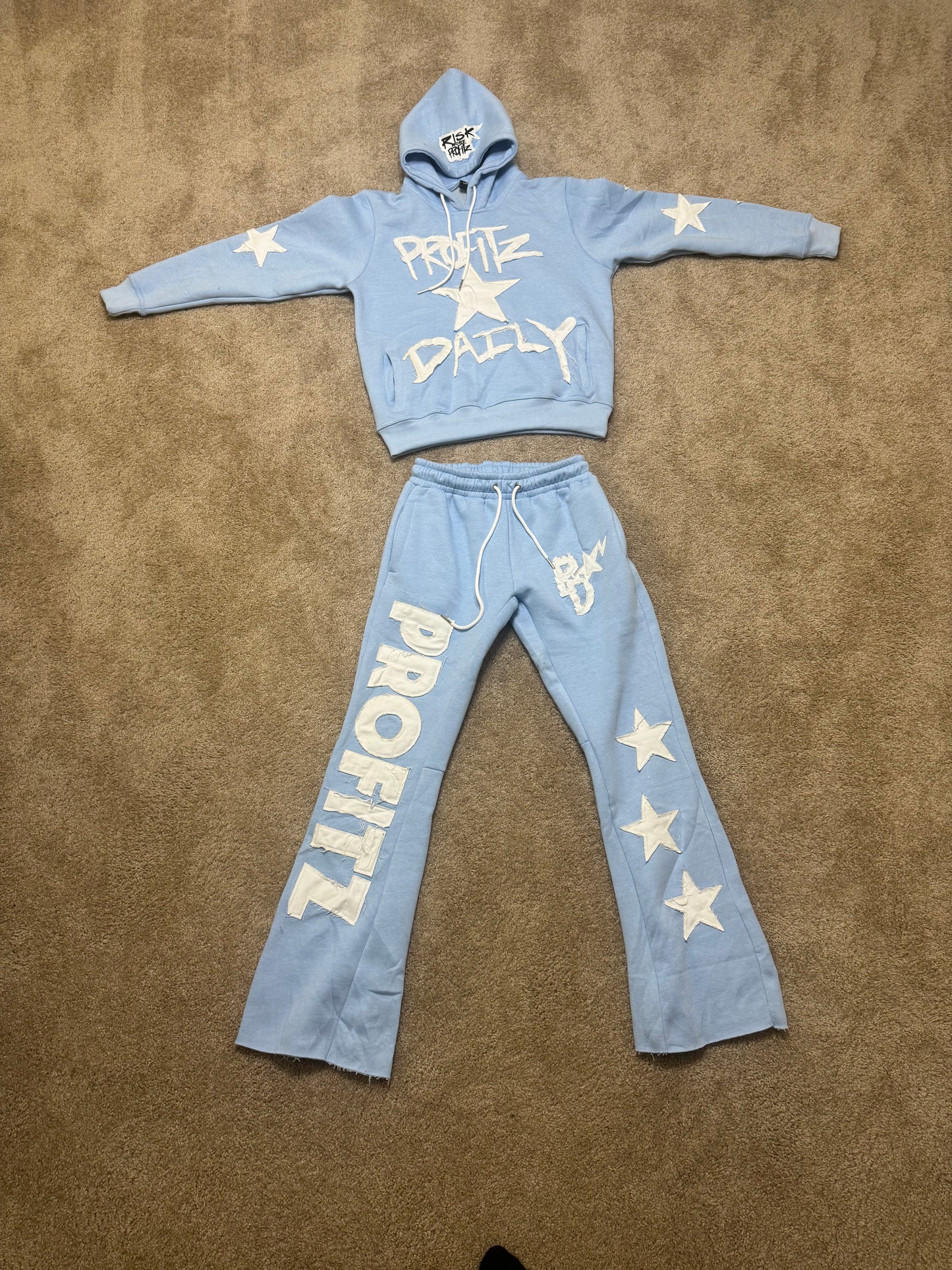 Light blue distressed embroidery set