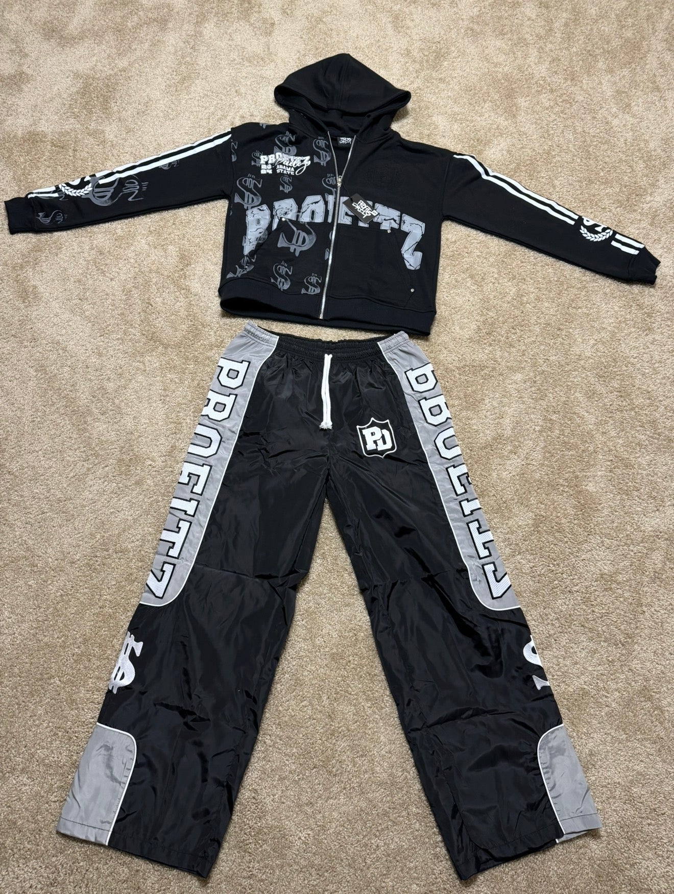 Black and grey nylon set